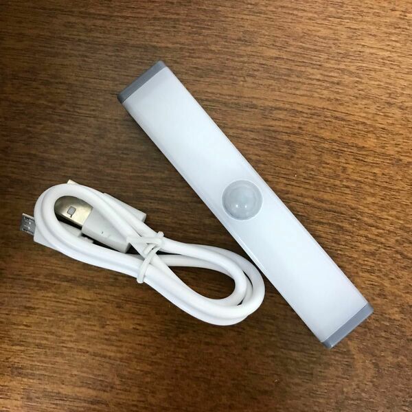 人感センサーライト LEDセンサーライト 足下ライト 玄関 階段 USB 充電