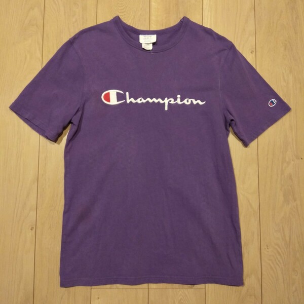 ☆USA古着卸 Mサイズ Champion チャンピオン 文字ロゴ刺繍 Tシャツ 