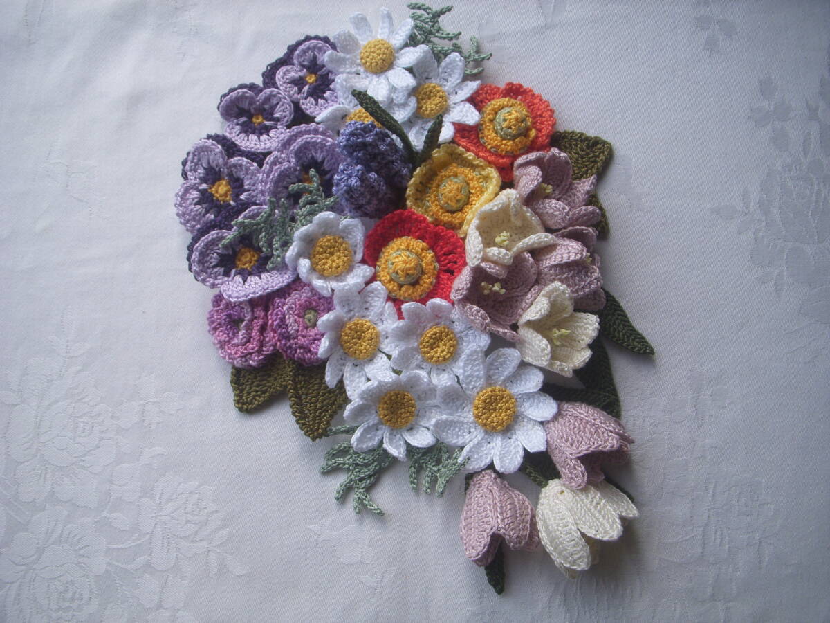 Tricot de dentelle fait main avec des centaines de fleurs (pensées, coquelicots, pôles nord, tulipes, etc.), accessoires pour dames, accessoires pour cheveux, attache-cheveux, Chouchou