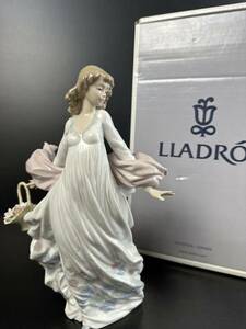 [M12] LLADRO Springsplendor「春の輝き」 1992年発表h30cm×w18cm リヤドロ フィギュリン 置物 春の輝き 陶器人形 女性 インテリア 
