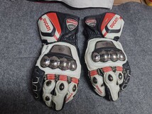 ダイネーゼ DAINESE レーシンググローブ　ドゥカティ　サイズ8.5M_画像2