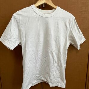 ユニクロ Tシャツ ホワイト 無地