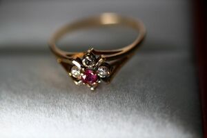 レア 英国 イギリス 1993年 ゴールド リング 指輪 天然 コランダム ピンク サファイア 9ct 9カラット ビンテージ 純金 純金率 375 J28