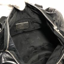 【ヴィヴィアンウエストウッド】本物 Vivienne Westwood ハンドバッグ 黒 オーブ金具 ショルダーバッグ 本革 レザー レディース 保存袋付き_画像8