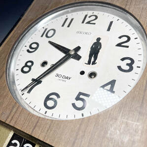 ■古いセイコー SEIKO 角時計 柱時計掛時計ゼンマイ式時計機械式時計手巻き 振り子時計 ドーム風防 時打ち半打ち デイデイトの画像3