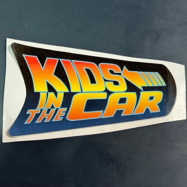 Back to the Future 風 ステッカー KIDS IN THE CAR 子ども乗車中 バックトゥザフューチャー ロゴ