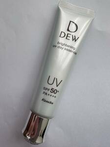 ◆DEW◇ブライトニングUVデイエッセンス◆ブライトニング日やけ止め美容液◇カネボウ◆SPF50＋◇PA＋＋＋＋◆開封済み◇残量8割以上◆