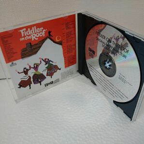 CD/ FIDDLER ON THE ROOF SOUNDTRACK / 屋根の上のヴァイオリン弾き / リーフレット、帯付き / 新星堂 / CDP 7 46091 2【M001】の画像4