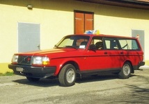 1/43 ボルボ レッド 赤 IXO Volvo 240 Polar red 1989 1:43 新品 梱包サイズ60_画像2