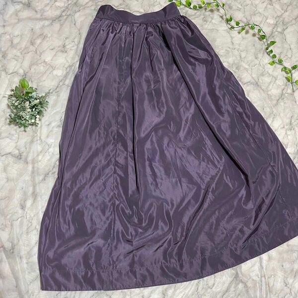 【urs】ロングスカート スカート 光沢スカート フレアスカート (M)美品