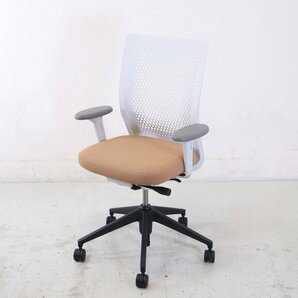 vitra. ヴィトラ 【ID Air】ID Chair Concept IDチェア デスクチェア 肘付き 布張り ブラウン系 アントニオ・チッテリオ IDエア★823h30の画像1