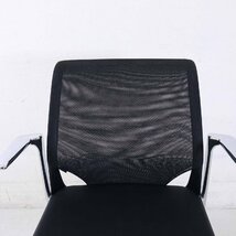 vitra. ヴィトラ MedaSlim メダスリム ミーティングチェア 肘付き 背:メッシュ 座面:布 ブラック アルベルト・メダ★818h07_画像4