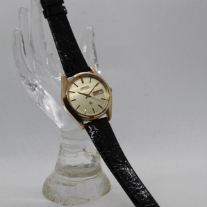 【SEIKO】KING QUARTZ 4823-8000 CAP GOLD JAPAN A 中古品時計 未使用ワニ革ベルト装着 24.4.7 の画像4