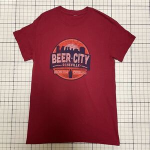 タグ表記なし イラストプリント半袖Tシャツ Sサイズ位？ 赤.ワインレッド系 BEER CITY ビール コットン100%？ メンズ？レディース？