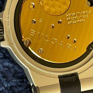 BVLGARI◆クォーツ腕時計/アナログ/ラバー/WHT/BLK/AL32TA 稼動 良品 の画像3