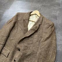 T ☆ 高級感溢れる!! '英国製' HARRIS TWEED ハリスツイード 肉厚 ツイード テーラードジャケット クルミ釦 メンズ アウター 紳士服 BRN _画像4