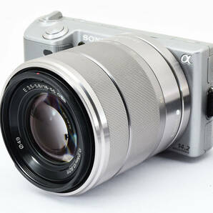 【美品】ソニー SONY NEX-5 + 16mm / 18-55mm ダブルレンズキット ミラーレス一眼レフカメラ 【元箱付き・付属品多数】 ♯C6201D700300EHの画像3