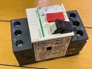 D0357#シュナイダー GV2 ME01マグネットスイッチ 220V 1.5kVA b3647 -03