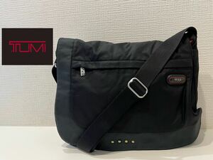 ★TUMI★トゥミ★5114D★メッセンジャーバッグ★ショルダーバッグ★斜め掛けバッグ★フラップ★マグネット★ナイロン★ブラック★黒★