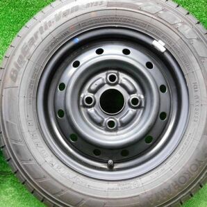 中古 ホイールタイヤ 4本 145/80R12 2023年製 9.9分山 スズキ エブリィ 純正スチール 新車外し ラジアル タイヤ ヨコハマ ブルーアースバンの画像2