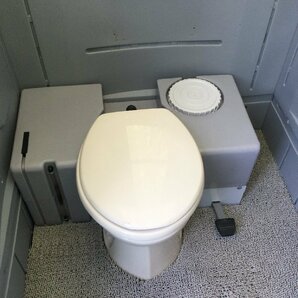 中古 仮設トイレ 快適仕様 EC-04 洋式簡易水洗トイレ 室内広々空間 1棟限定品 神奈川県 綾瀬市の画像3