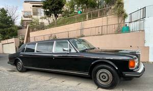  супер редкий Rolls Royce silver spur Limousine * документы иметь * реальный пробег 13580 миля! длина 645.! снова .. нет серии кто-нибудь восстановление делать пожалуйста 