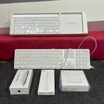 0422-03◆Mac マック　キーボード　ワイヤレスキーボード USB マウス　付属品まとめて_画像1