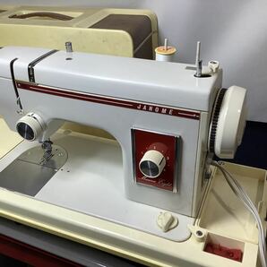 JANOME ジャノメ ミシン TYPE 11420 フットペダル付き 裁縫道具 昭和 レトロ 手工芸 簡易動作確認済み 現状品 MI042707の画像1