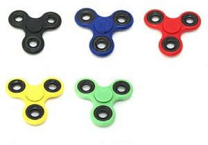 【VAPS_1】ハンドスピナー 《三角丸型》 カラーランダム 指スピナー Hand spinner 集中力 不安 ADHD ストレス解消 送込