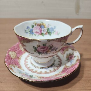 ロイヤルアルバート ROYAL ALBERT ティーカップ 花 ソーサー フラワー カップ England レディーカーライル 英国 1客