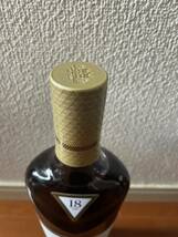 ☆新品未開封 ザ・マッカラン 18年 シェリーオークカスク 700ml 43％ 箱 スコッチMACALLAN シングルモルト_画像3