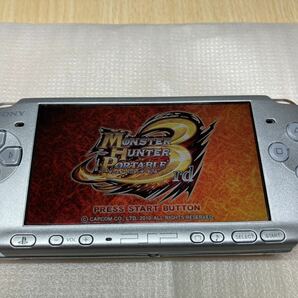 液晶美品 PSP3000シルバー メモリーカード充電器箱説付き SONY ソニー プレイステーションポータブル の画像7