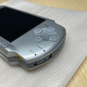 液晶美品 PSP3000シルバー メモリーカード充電器箱説付き SONY ソニー プレイステーションポータブル の画像3