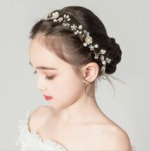 花冠 パーティー ヘアアクセサリー ヘッドドレス 結婚式 発表会 カチューシャ パール クリスタルビーズ 撮影 花 写真 髪飾り 子供 大人用_画像4