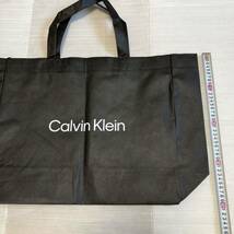 送料無料 Calvin Klein ロゴ入り 軽量トートバッグ_画像4