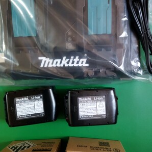 送料無料 新品未使用 マキタ BL1860Bバッテリー2点 DC18RD二口急速充電器 makitaの画像2