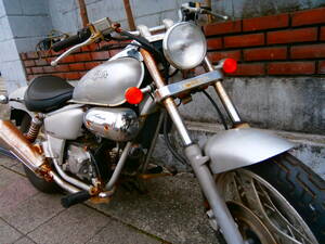 Honda　マグナ50　　engine実動　　Must Sellます。