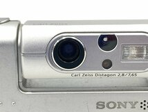 SONY ソニー デジタルカメラ 銀色 通電未確認 サイバーショット4.0 35393 DSC F77【CDAY3097】_画像3