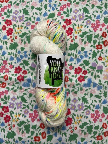 手染め毛糸『YOU KNIT DYE』並太程度　アメリカ輸入