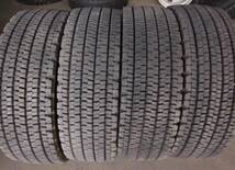 T1924　超バリ溝 9.8分山 4本価格! 275/70R22.5 148/145J ブリヂストン BS W900 スタッドレス 冬 275/70-22.5 275/70/22.5 トラック・バス_画像1