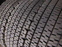 T1924　超バリ溝 9.8分山 4本価格! 275/70R22.5 148/145J ブリヂストン BS W900 スタッドレス 冬 275/70-22.5 275/70/22.5 トラック・バス_画像4