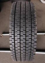 T1925　スペア外し 未走行 イボ付 1本 275/70R22.5 148/145J ブリヂストン W900 スタッドレス 冬 275/70-22.5 275/70/22.5 トラック・バス_画像1