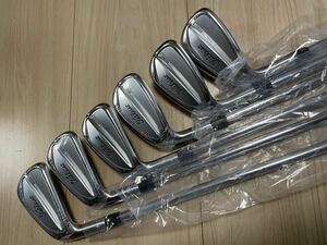 Titleist T200