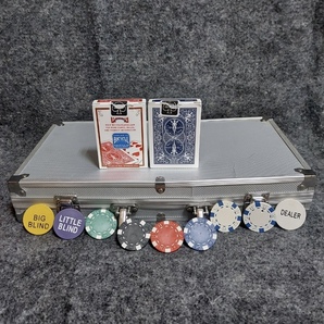 米軍放出品カジノゲームポーカーチップセット 300ピースポーカーセット アルミケース付き カジノチップセット ポーカーゲームの画像2