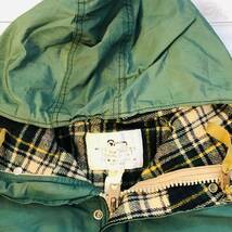 ヴィンテージ　ウールリッチ　Woolrich MADE IN U.S.A. S 裏チェック柄　ブランケット　ナイロン　マウンテンパーカー　マンパー　グリーン_画像3