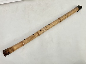  capital mountain . shakuhachi . name one morning? silver sanshin wistaria to coil silver volume .. two -piece relay total length approximately 68.5cm traditional Japanese musical instrument . comfort (24/4/13)