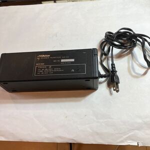 充電器　VICTOR AC POWER ADAPTER AA-V2 美品