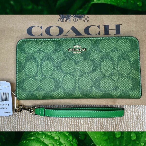  新品未使用　COACH 　 長財布　レザー ロングジップアラウンド　緑　グリーン　