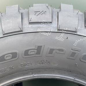 札幌手渡し【ほぼ新車外し】255/75r17 MT BFグッドリッチ KM2 5本の画像2