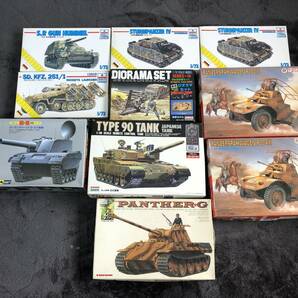 当時物！在庫品・メーカー複数・ 戦車プラモ 100サイズBOX 詰め合わせ！・No.4・未開封品・現品限り！の画像1